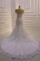 Amazing White 3D Lace applique Off the Shoulder Mermaid Bridal Gowns-showprettydress