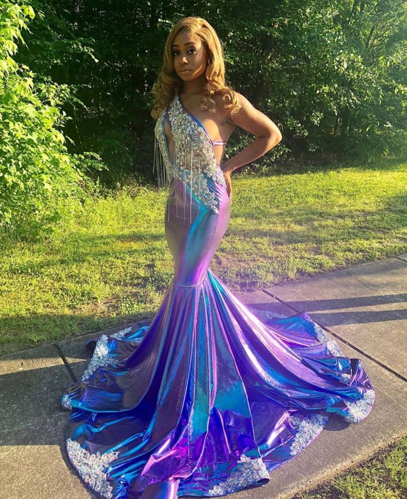 Asymmetric Beads Appliques Prom Dresses Alluring Open Back Fit and Flare Evening Gowns-showprettydress