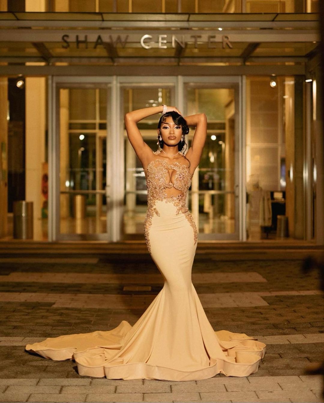 Beautiful Champagne Long Mermaid Sleeveless Beading Prom Dress With Lace-showprettydress