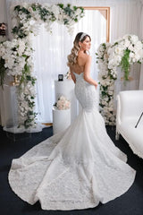 Beautiful Long Mermaid Sweetheart Backless Appliques Lace Wedding Dress-showprettydress