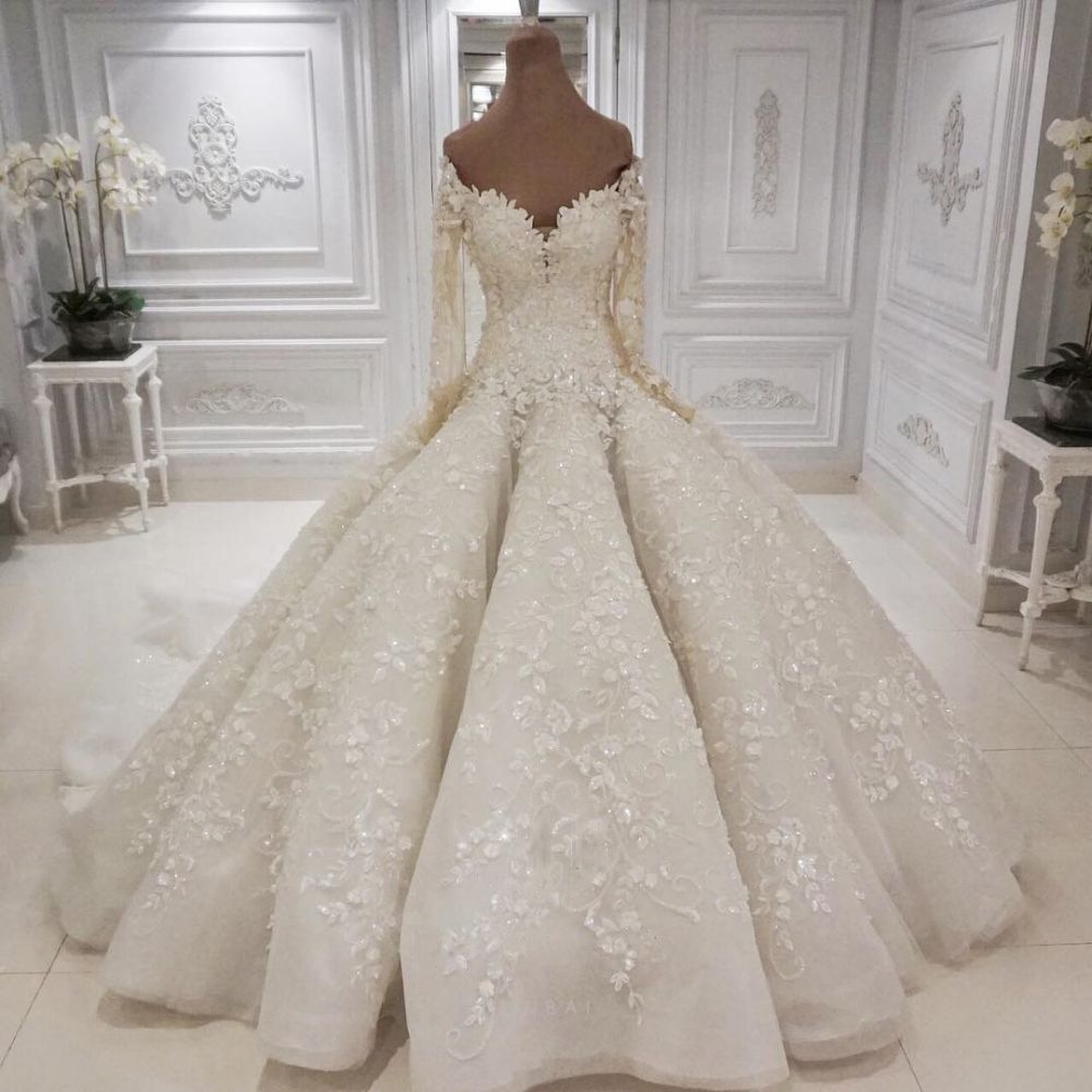 Beautiful Long Sleevess V neck Appliques Ball Gown Wedding Dress-showprettydress
