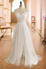 Boho Wedding Dresses Lace Off The Shoulder Short Sleeve Long Split Front Bridal Dress With Train-showprettydress