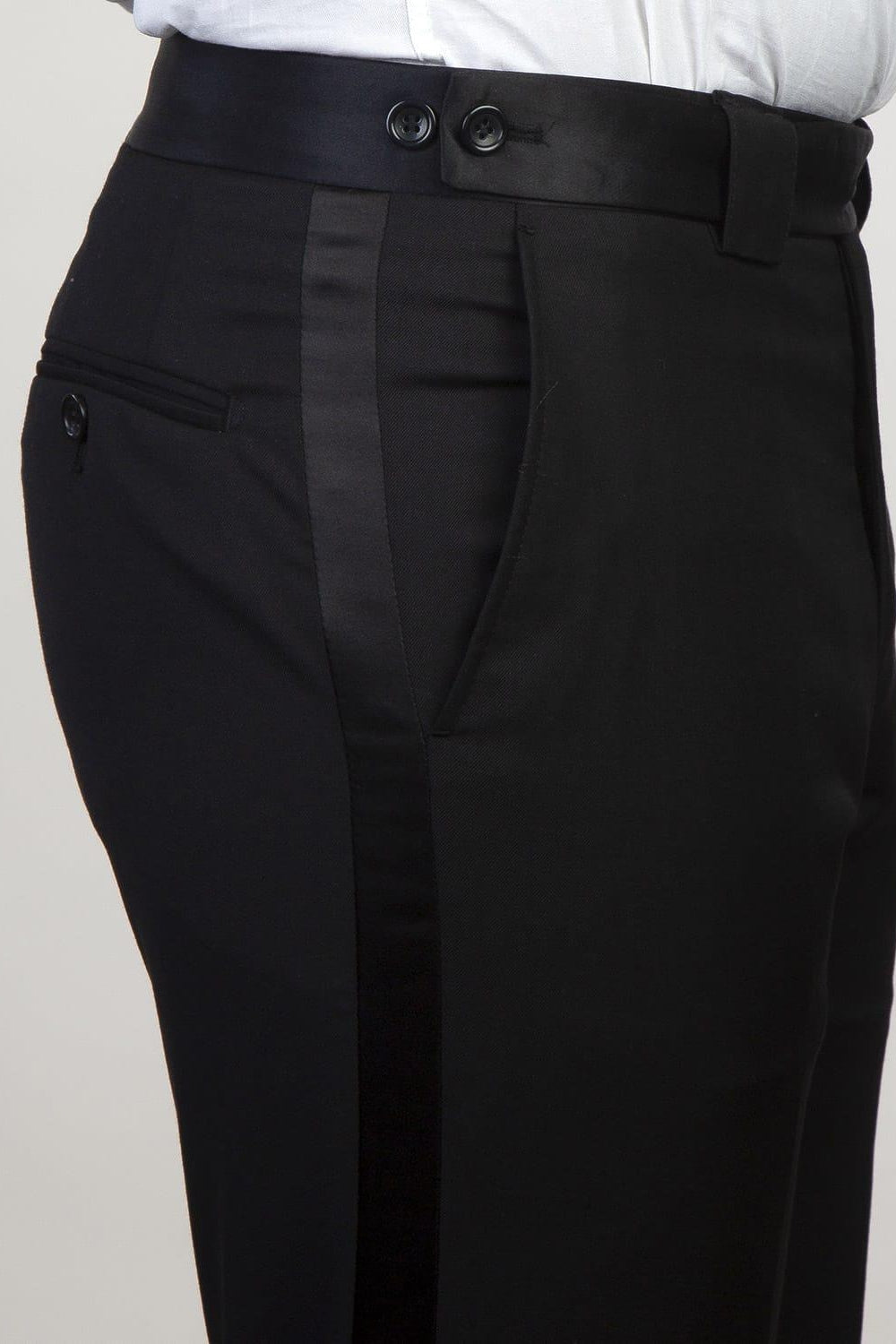 Sparkling Shawl Lapel Double-Breasted Black Wedding Suit with Belt