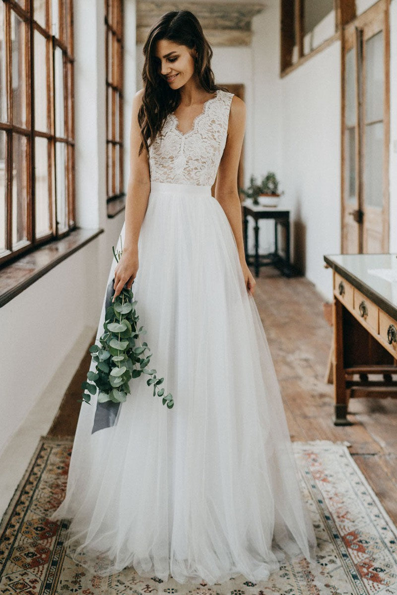 Casual Wedding Dress Tulle A-line Chic V-Neck Sleeveless Lace Long Bridal Gowns-Showprettydress