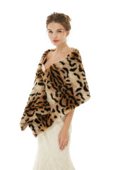 Catherine - Winter Faux Fur Wedding Wrap-showprettydress