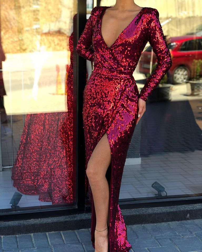 Charming Burgundy Deep V-neck High Slit Sequined Evening Gowns-showprettydress