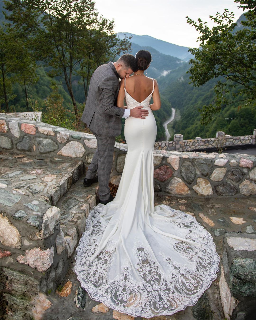 Charming Long Mermaid V-neck Backless Wedding Dress with Lace Appliques-showprettydress