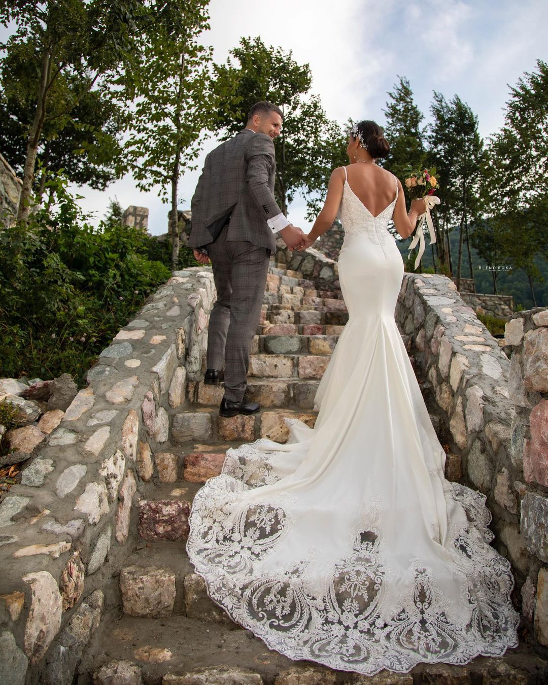 Charming Long Mermaid V-neck Backless Wedding Dress with Lace Appliques-showprettydress