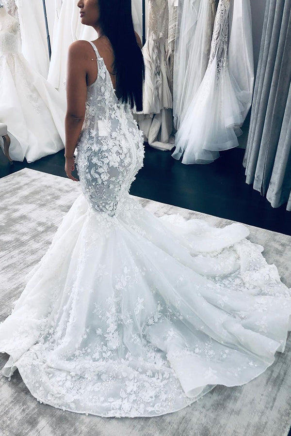 Charming V Neck Sleeveless Mermaid Wedding Gown Floral Lace Bridal Gown-showprettydress