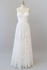 Chic Long A-line Sweetheart Spaghetti Strap Appliques Tulle Wedding Dress-showprettydress
