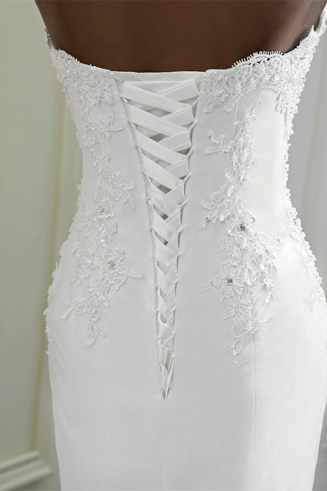 Chic Long Mermaid Strapless Lace Appliques Wedding Dress-showprettydress