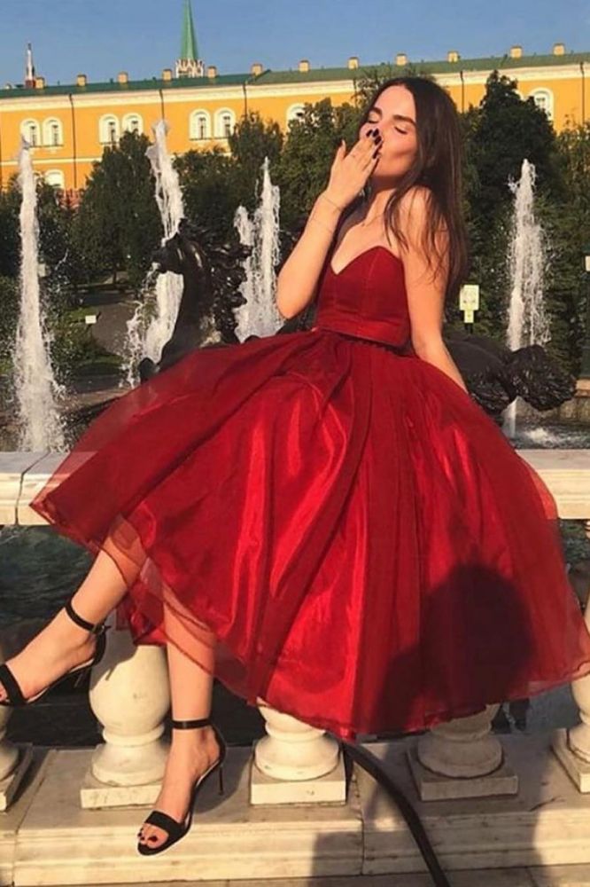 Chic Strapless Red Tea Length Prom Party Gowns| Chic Sweetheart Sleeveless Prom Gown-showprettydress