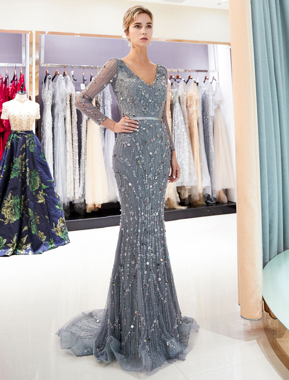 Classic Mother Of The Groom Dresses Grey Long Sleeve Luxury Beading V Neck Sash Formal Gowns With Train-showprettydress