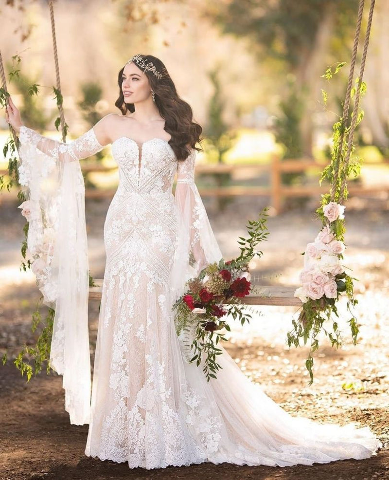 Classic Sweetheart White Lace Wedding Dresses with Church Train-showprettydress