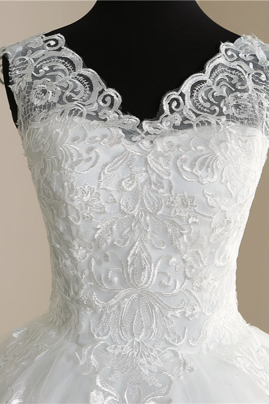 Classic White V neck Sleeveless Ball Gown Lace Wedding Dress-showprettydress