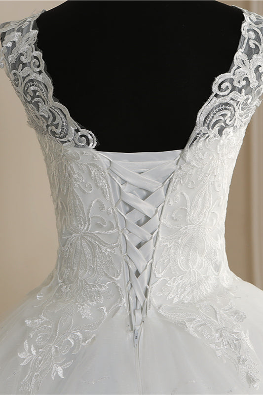 Classic White V neck Sleeveless Ball Gown Lace Wedding Dress-showprettydress