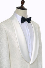 Classy Jacquard White Tuxedos for Wedding Silk Shawl Lapel One Button Wedding Suit for Men-showprettydress