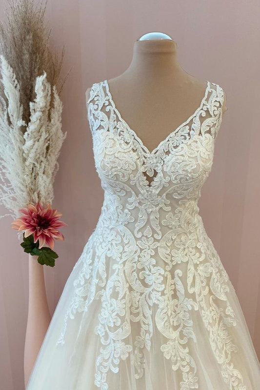 Classy Long A-Line Sweetheart Appliques Lace Tulle Backless Wedding Dress-showprettydress