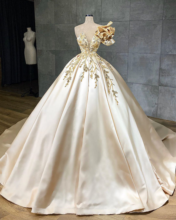 Classy Long A-Line Sweetheart Crystal Satin Ruffles Wedding Dress-showprettydress