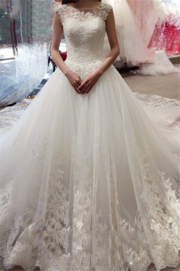 Court Train Sleeveless Tulle Ball Gown Bateau Applique Wedding Dresses-showprettydress
