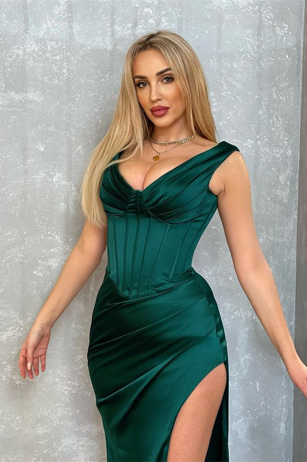 Dark Green V-Neck Sleeveless Evening Dress Mermaid Long With Slit-showprettydress