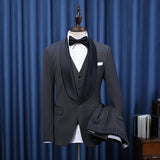 Decent All Black Three-pieces Bespoke Wedding Suit For Grooms-showprettydress