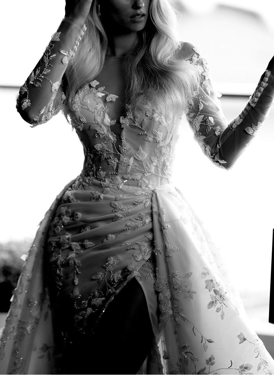 Elegant Lace Long Sleeve Wedding Dress Slit-Showprettydress