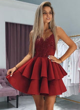 Elegant Layers Homecoming Dresses Spaghetti Straps Lace Hoco Dresses with Appliques-showprettydress