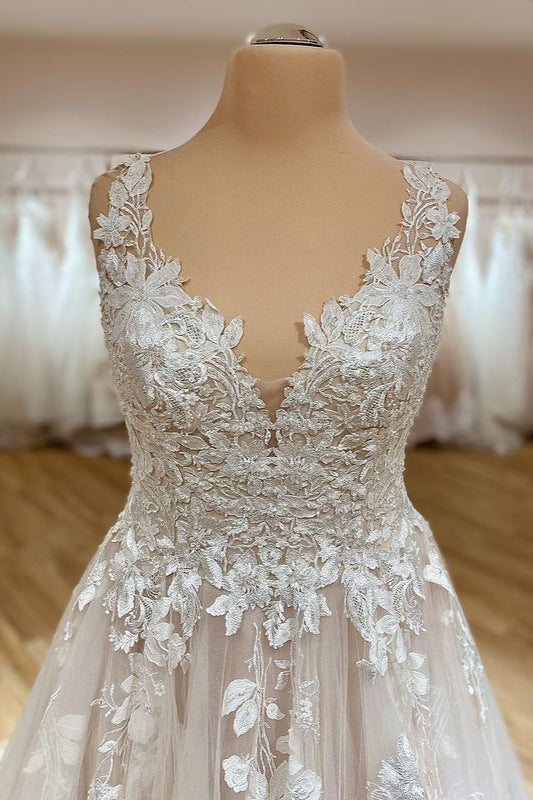 Elegant Long A-Line Sweetheart Appliques Lace Tulle Wedding Dress-showprettydress