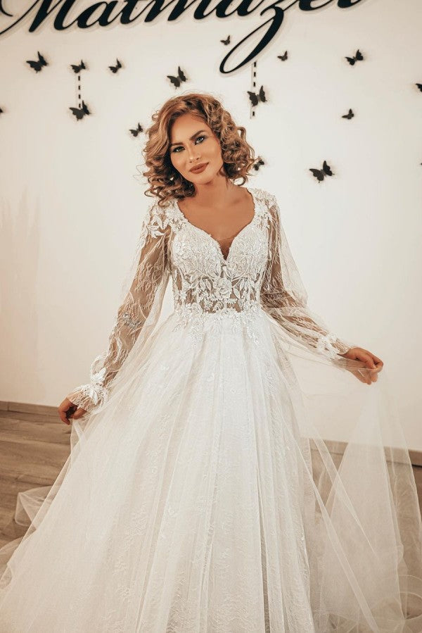 Elegant Long A-Line Sweetheart Appliques Lace Tulle Wedding Dress with Sleeves-showprettydress