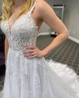 Elegant Long A-line V-neck Appliques Lace Tulle Backless Wedding Dress-showprettydress