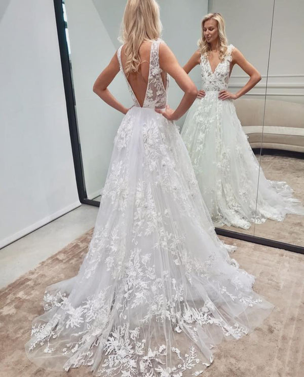 Elegant Long A-line V-neck Backless Tulle Lace Wedding Dress-showprettydress