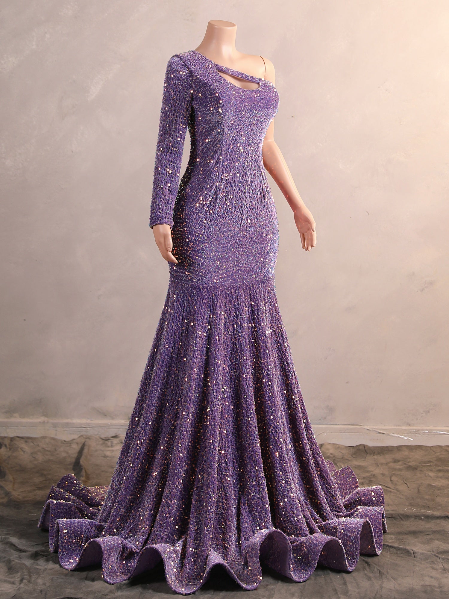 Elegant Long Mermaid One Shoulder Sequined Formal Prom Dresses with Sleeves-showprettydress