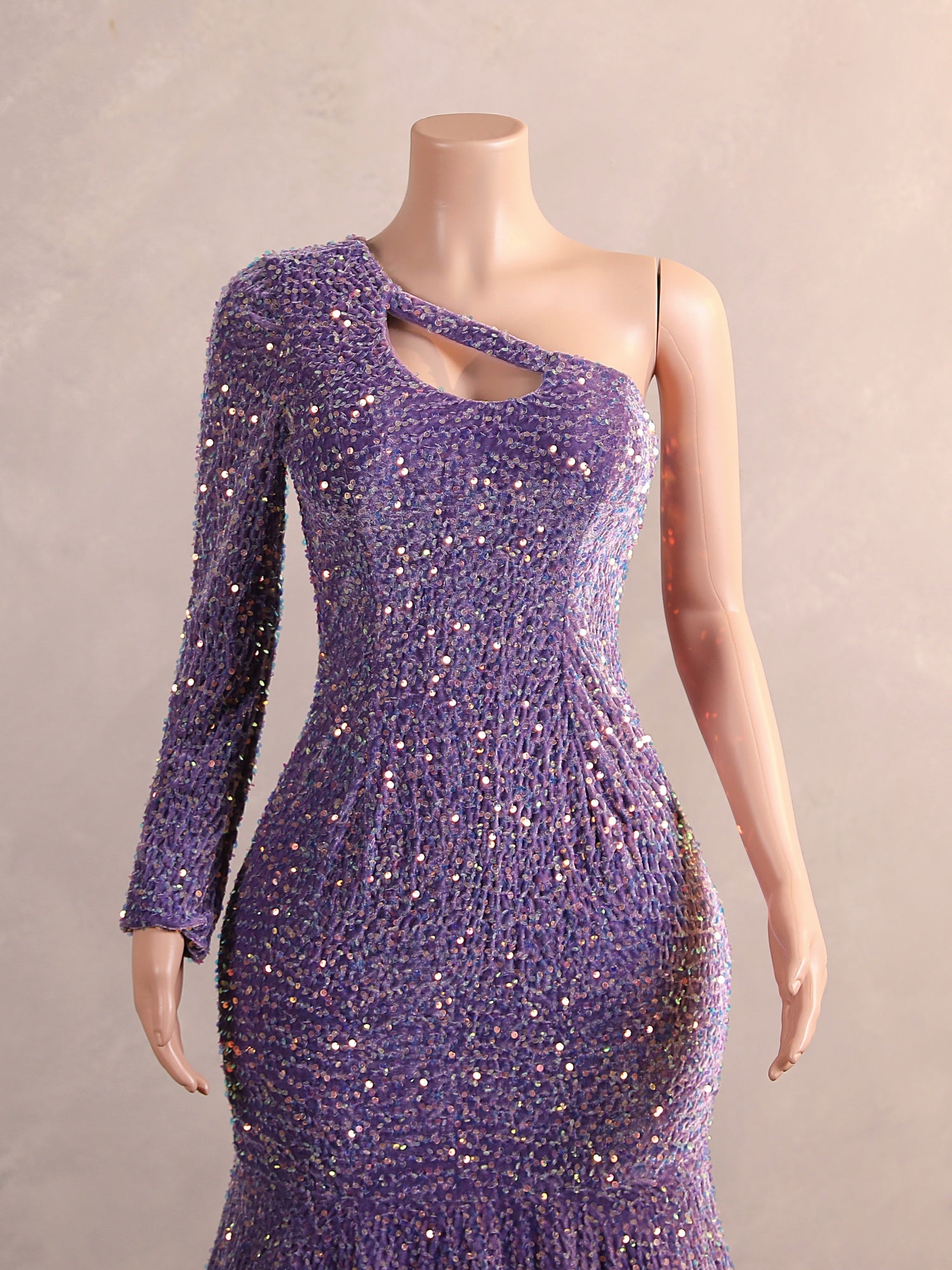 Elegant Long Mermaid One Shoulder Sequined Formal Prom Dresses with Sleeves-showprettydress
