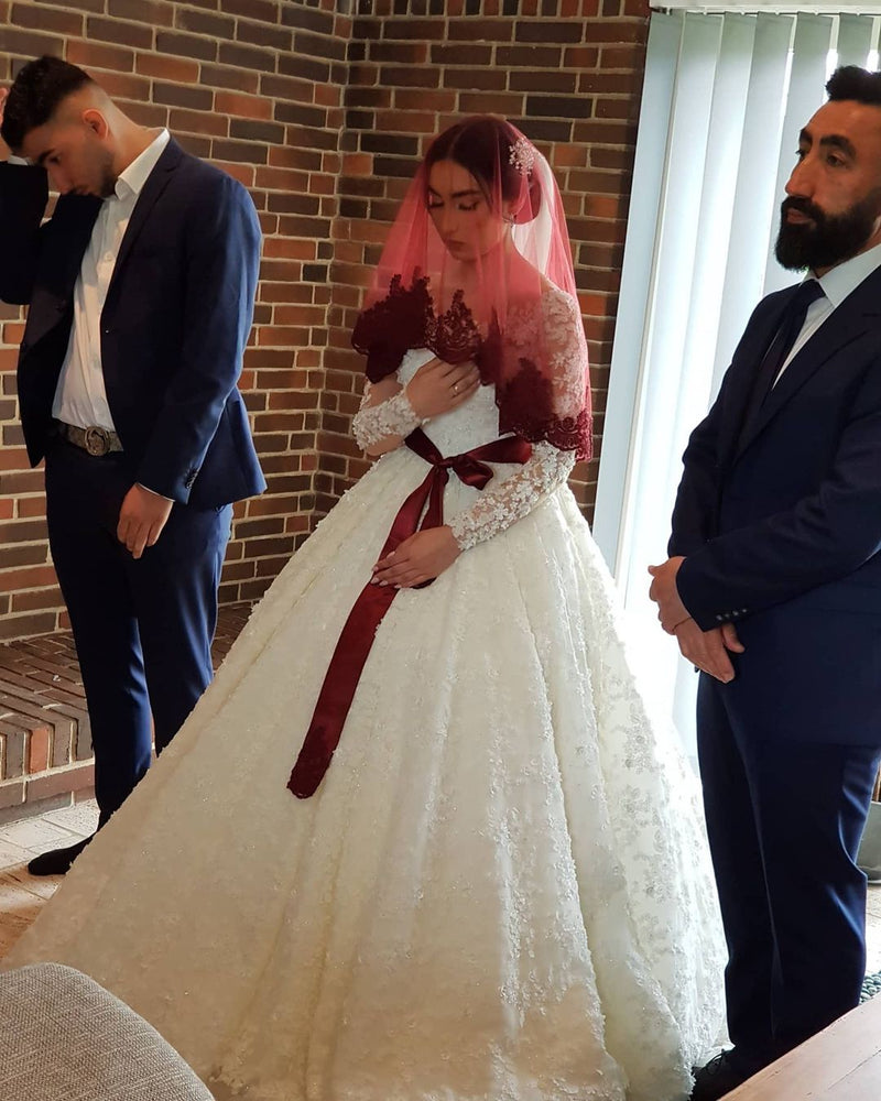 Elegant Long Princess Tulle Lace Wedding Dresses with Sleeves-showprettydress