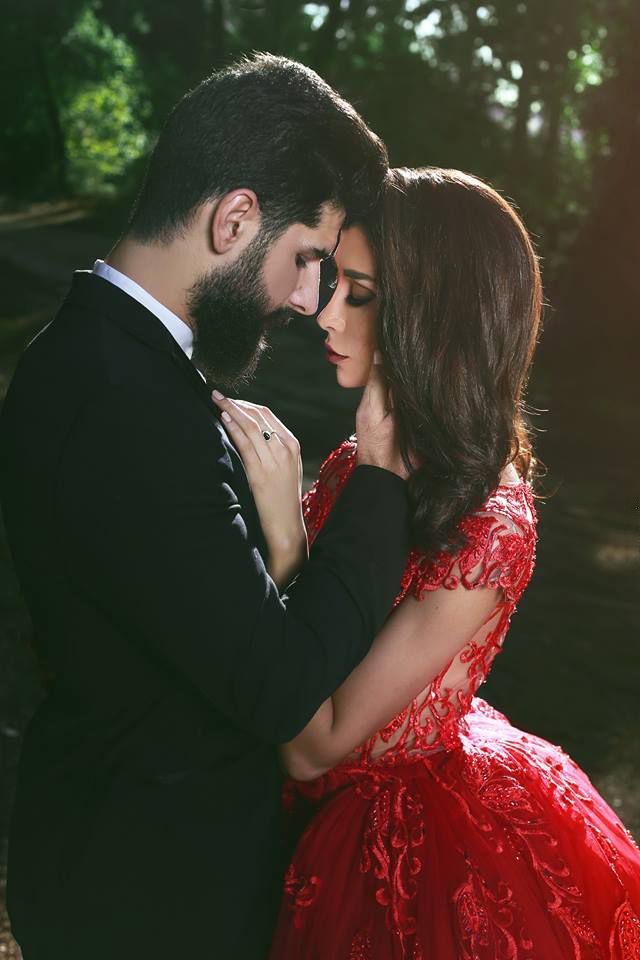 Elegant Red V-Neck OverSkirt Lace Applique Prom Dresses-showprettydress