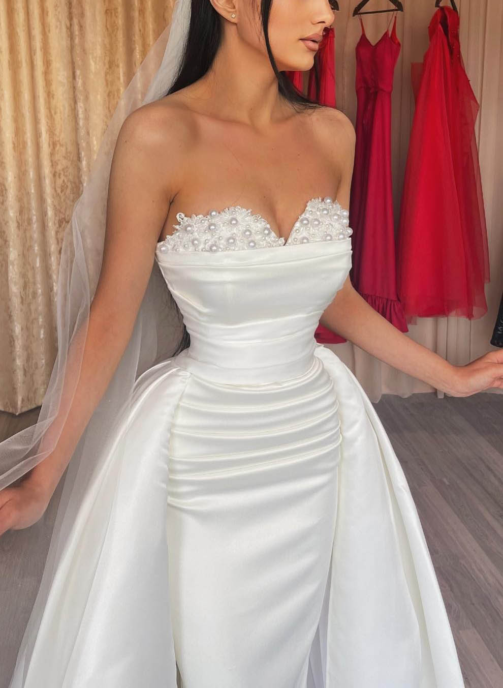 Elegant Sweetheart Detachable Train Lace Sleeves Wedding Dresses-Showprettydress