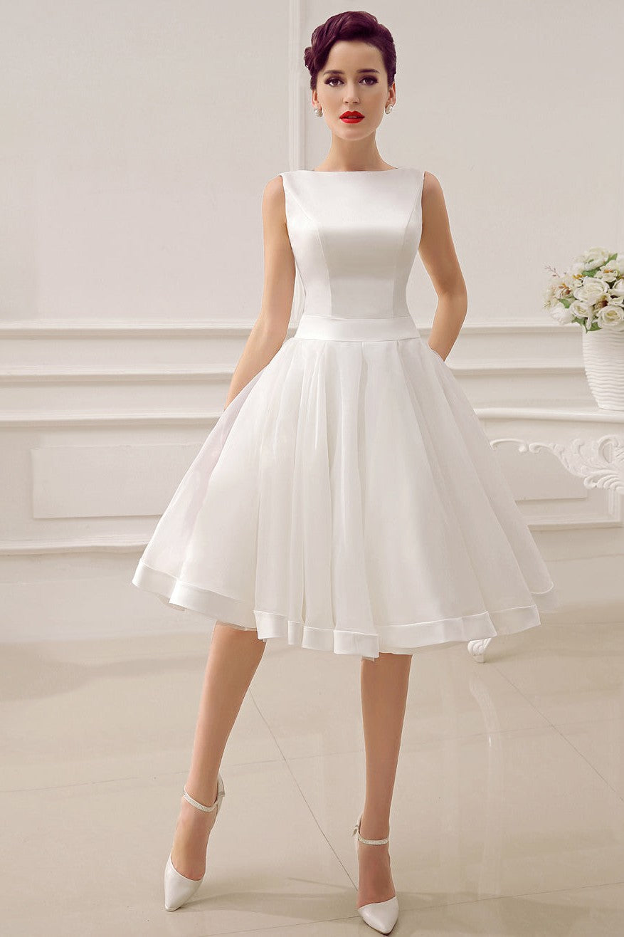 Exclusive Short Wedding Dress Retro Bridal Dress Bateau Sleeveless Reception Bridal Gown-Showprettydress