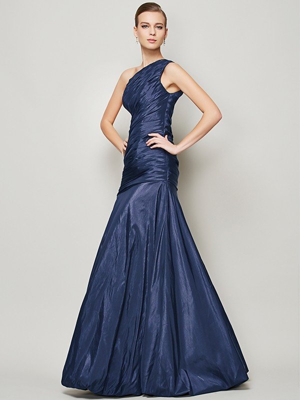 Fabulous Sleeveless One Shoulders Pleats Long Taffeta Bridesmaid Dresses-Showprettydress