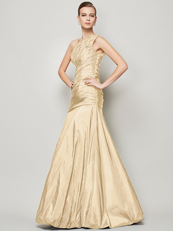 Fabulous Sleeveless One Shoulders Pleats Long Taffeta Bridesmaid Dresses-Showprettydress