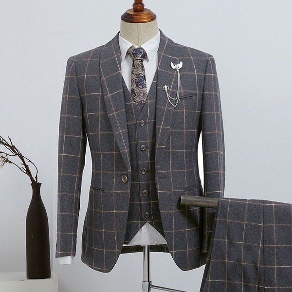 Fashion Dark Gray Plaid Three-pieces Slim Fit Custom Business Suit-showprettydress