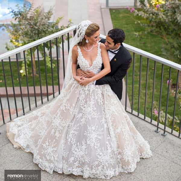 Glamorous Long A-line V-neck Lace Wedding Dress-showprettydress
