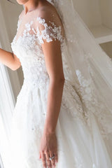 Gorgeous Long A-line Tulle Jewel Beading Appliques Lace Backless Wedding Dresses-showprettydress