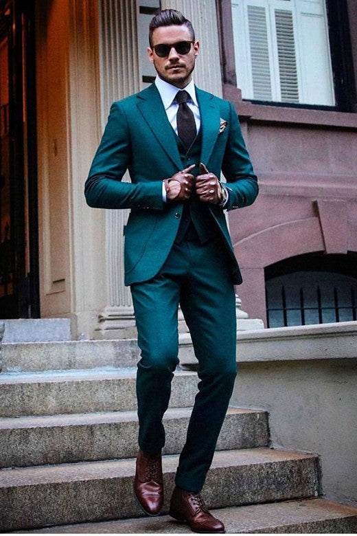Green Notched Lapel Three Pieces Slim Fit Men Suits-showprettydress