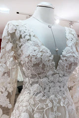 Ivory A-line Tulle Long Sleeves Lace Appliques Open Back Wedding Dresses-showprettydress