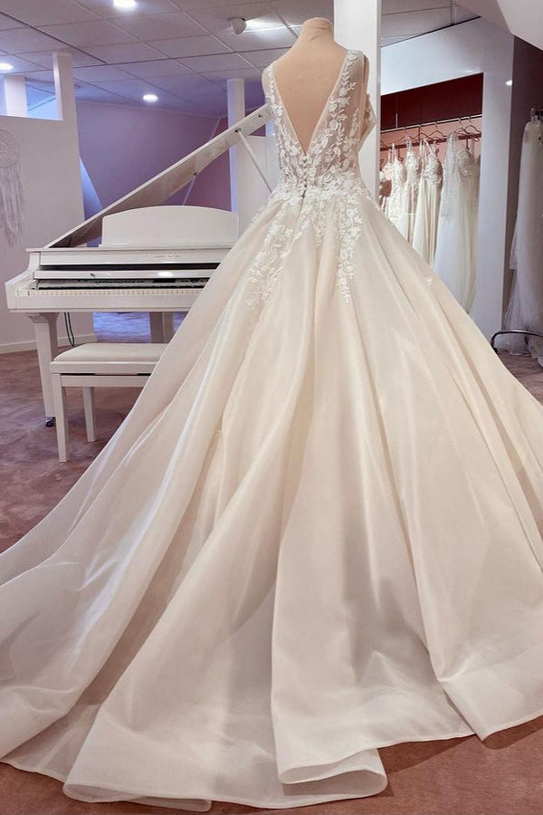 Long A-Line Sweetheart Appliques Lace Backless Wedding Dress-showprettydress