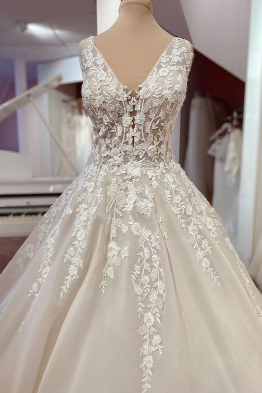 Long A-Line Sweetheart Appliques Lace Backless Wedding Dress-showprettydress