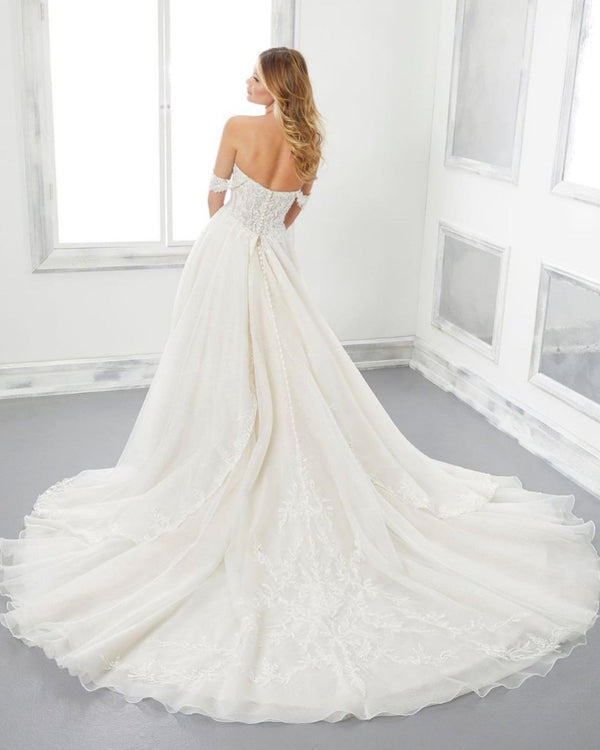 Long A-Line Sweetheart Off-the-Shoulder Backless Wedding Dress With Appliques Lace-showprettydress