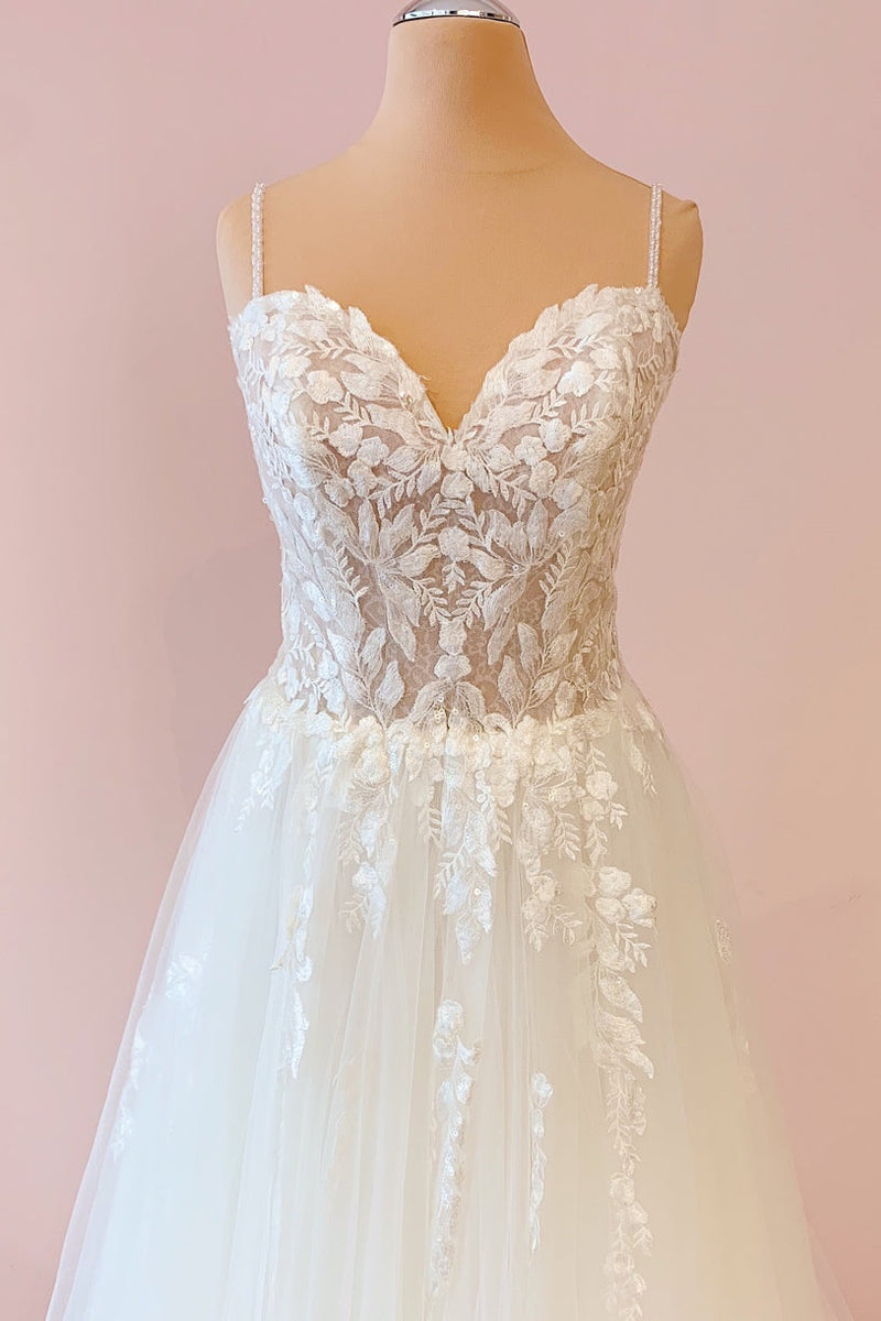 Long A-Line Sweetheart Tulle Appliques Lace Wedding Dress-showprettydress