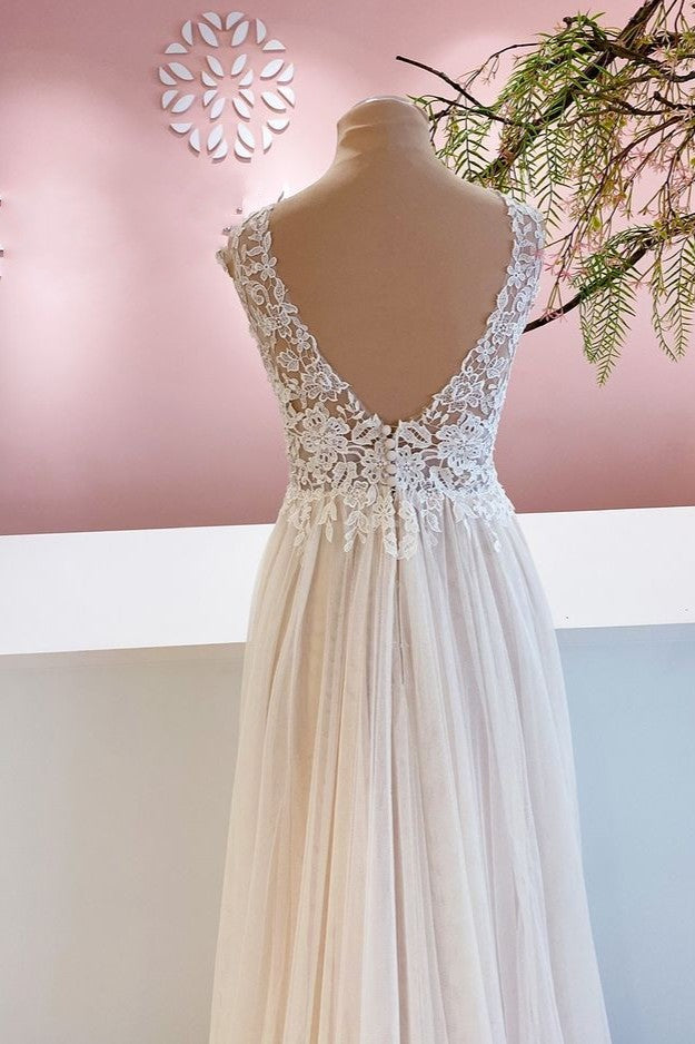 Long A-Line Sweetheart Tulle Backless Wedding Dress With Floral Lace-showprettydress